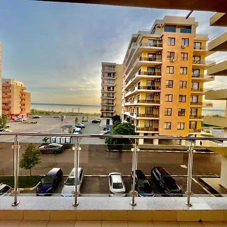 David Summerland Aparament Nord Apartman Mamaia